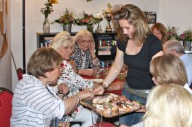 48-FlyingBuffet.jpg